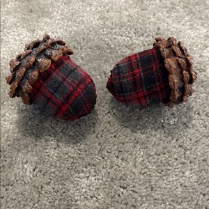 Plaid Fabric Acorn Decor